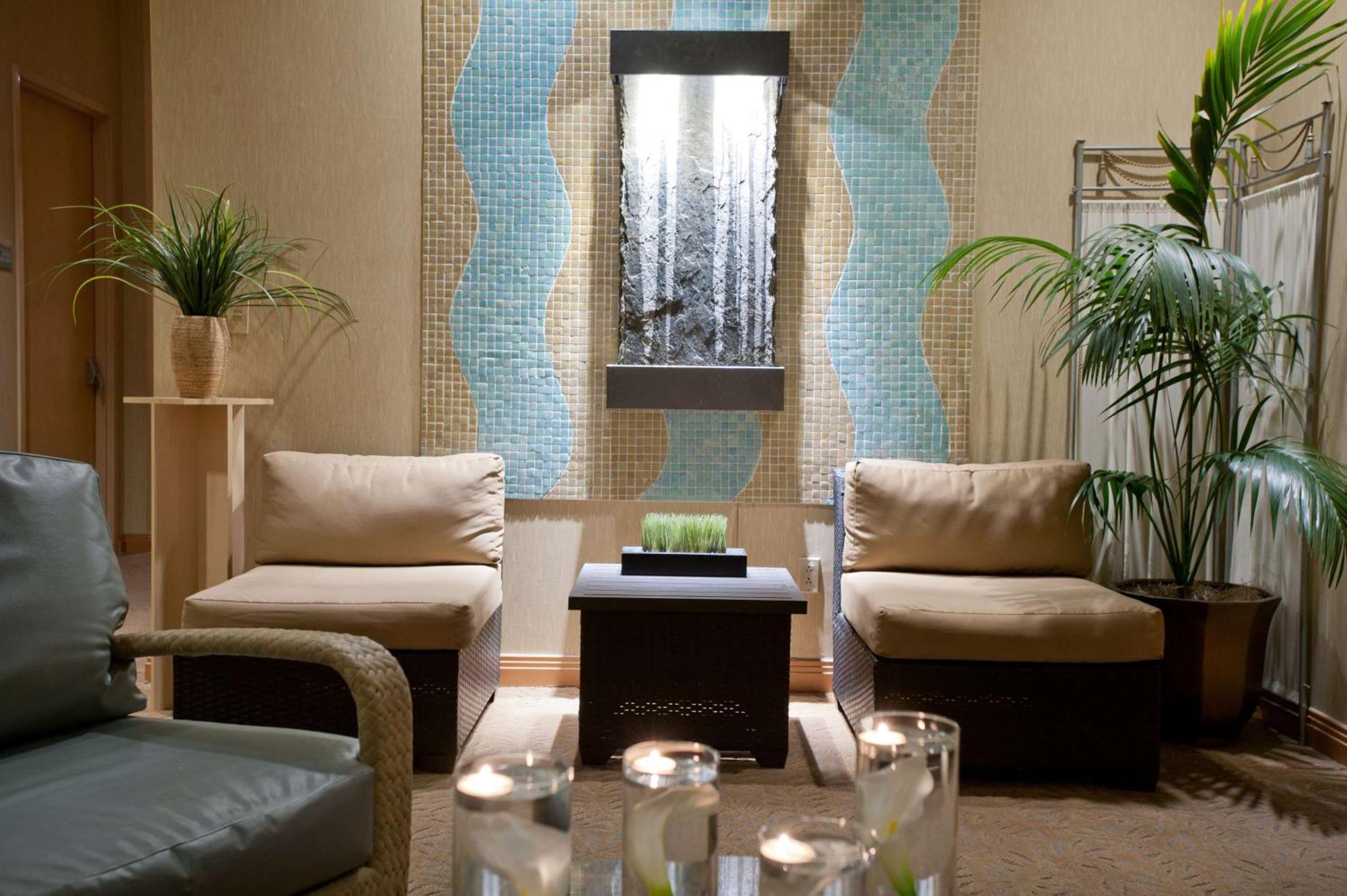 Embassy By Hilton Charlotte Golf & Concord