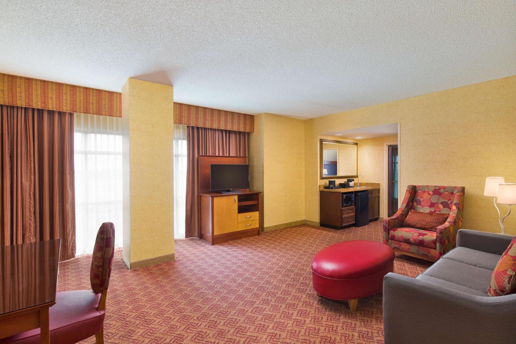 Embassy By Hilton Charlotte Golf & Resort Concord