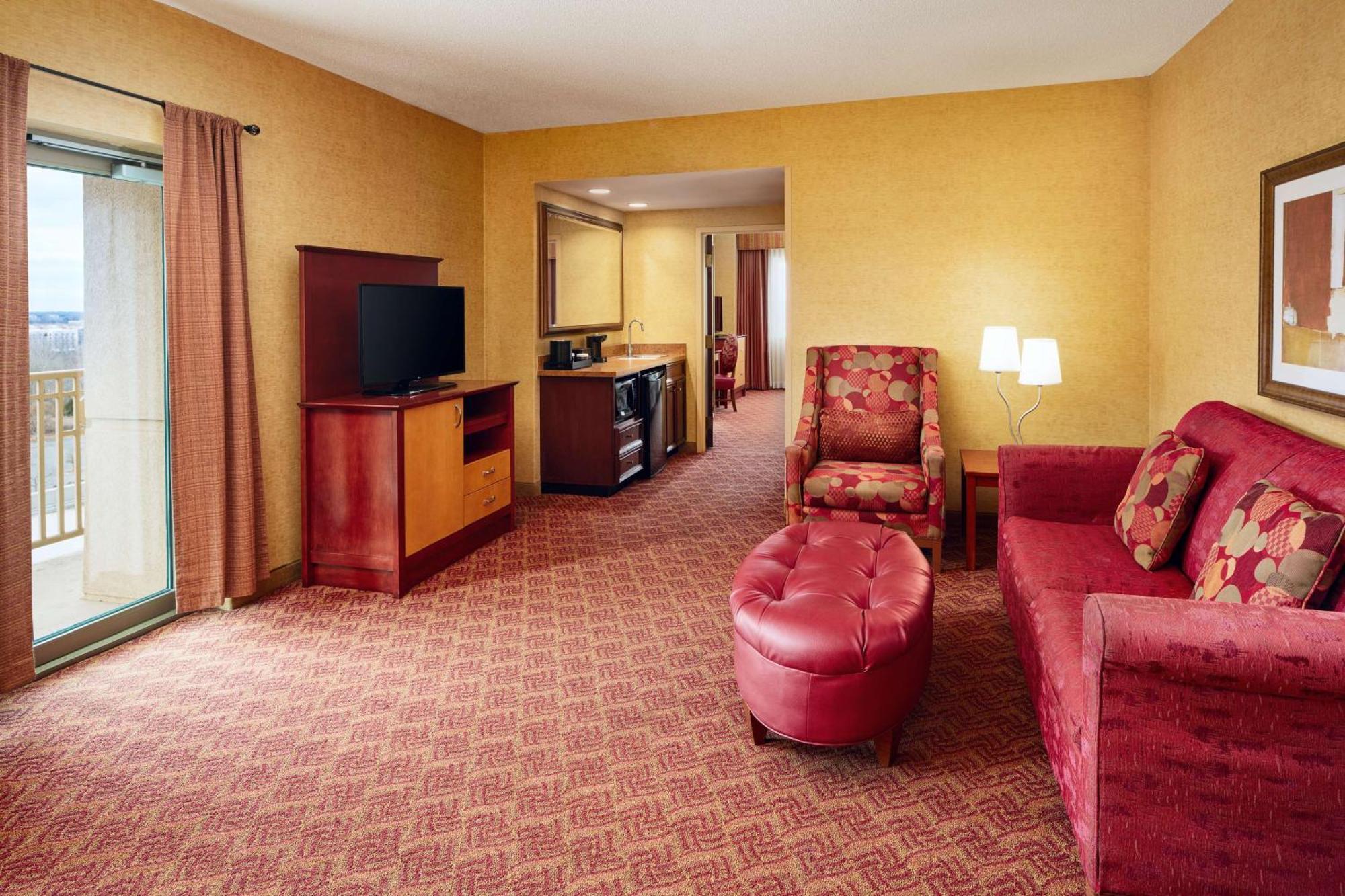 Resort Embassy By Hilton Charlotte Golf &