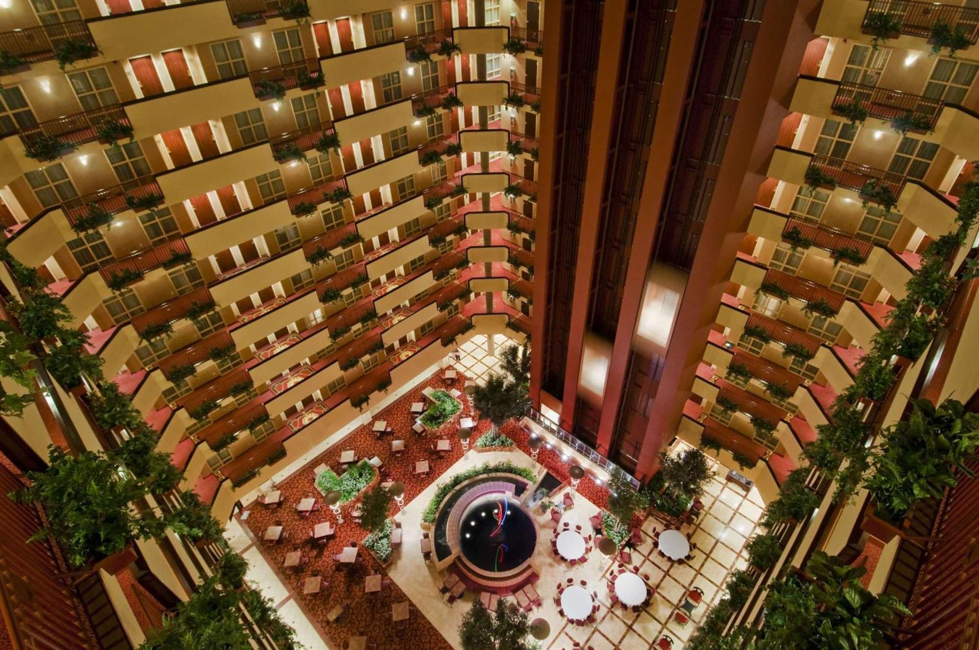 Embassy By Hilton Charlotte Golf &