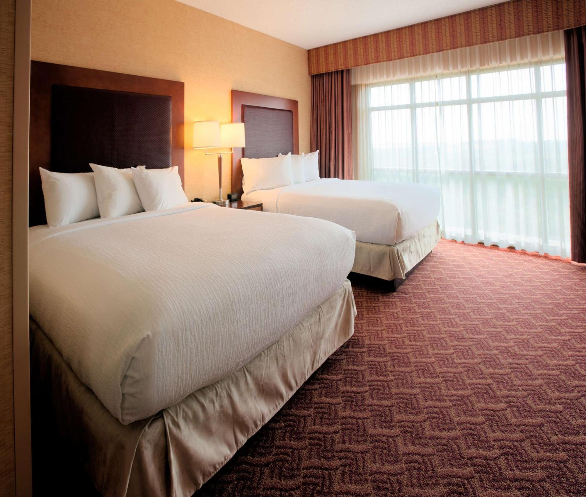 Embassy By Hilton Charlotte Golf & Resort Concord