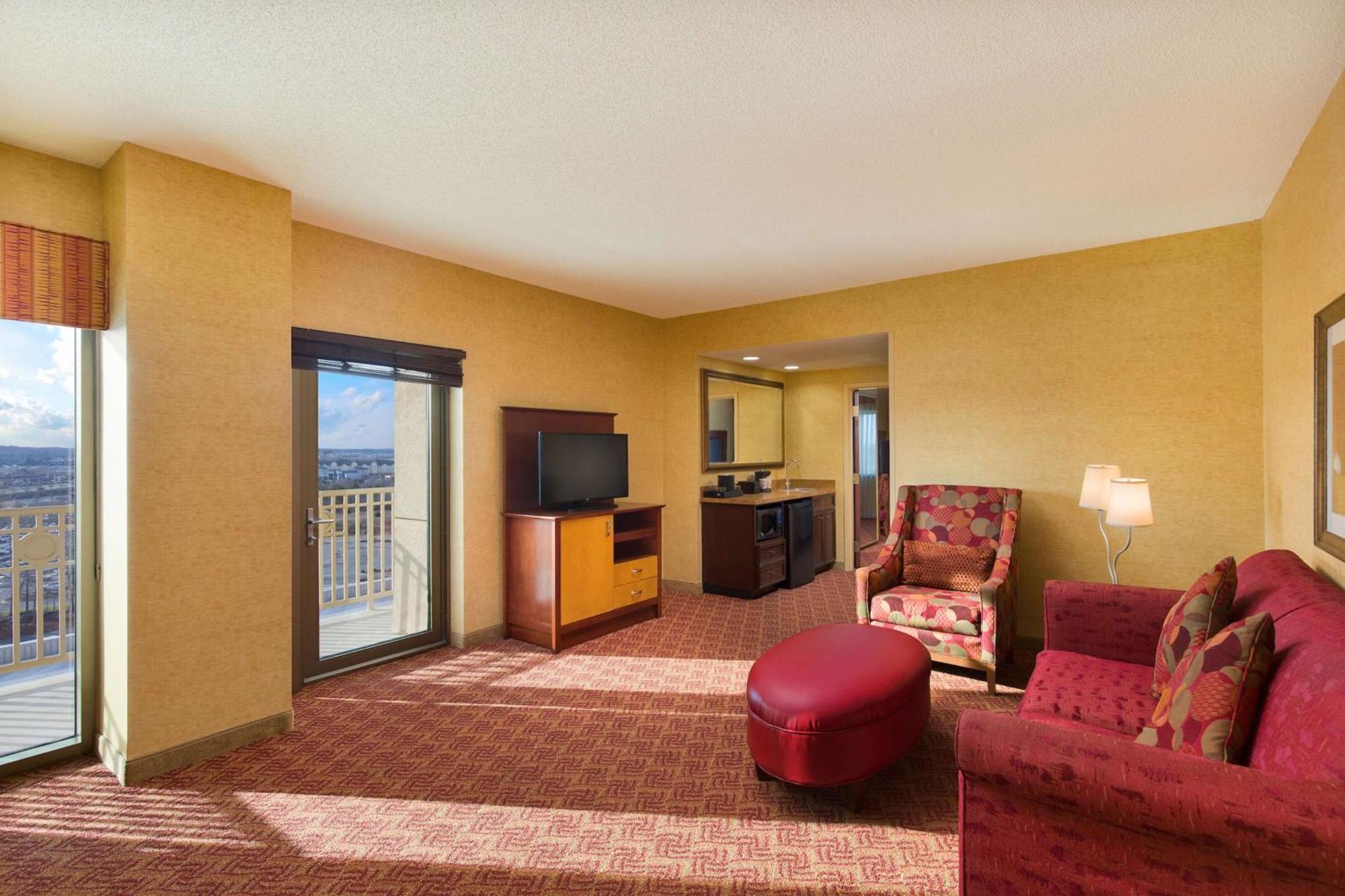 Embassy By Hilton Charlotte Golf & 3* Concord