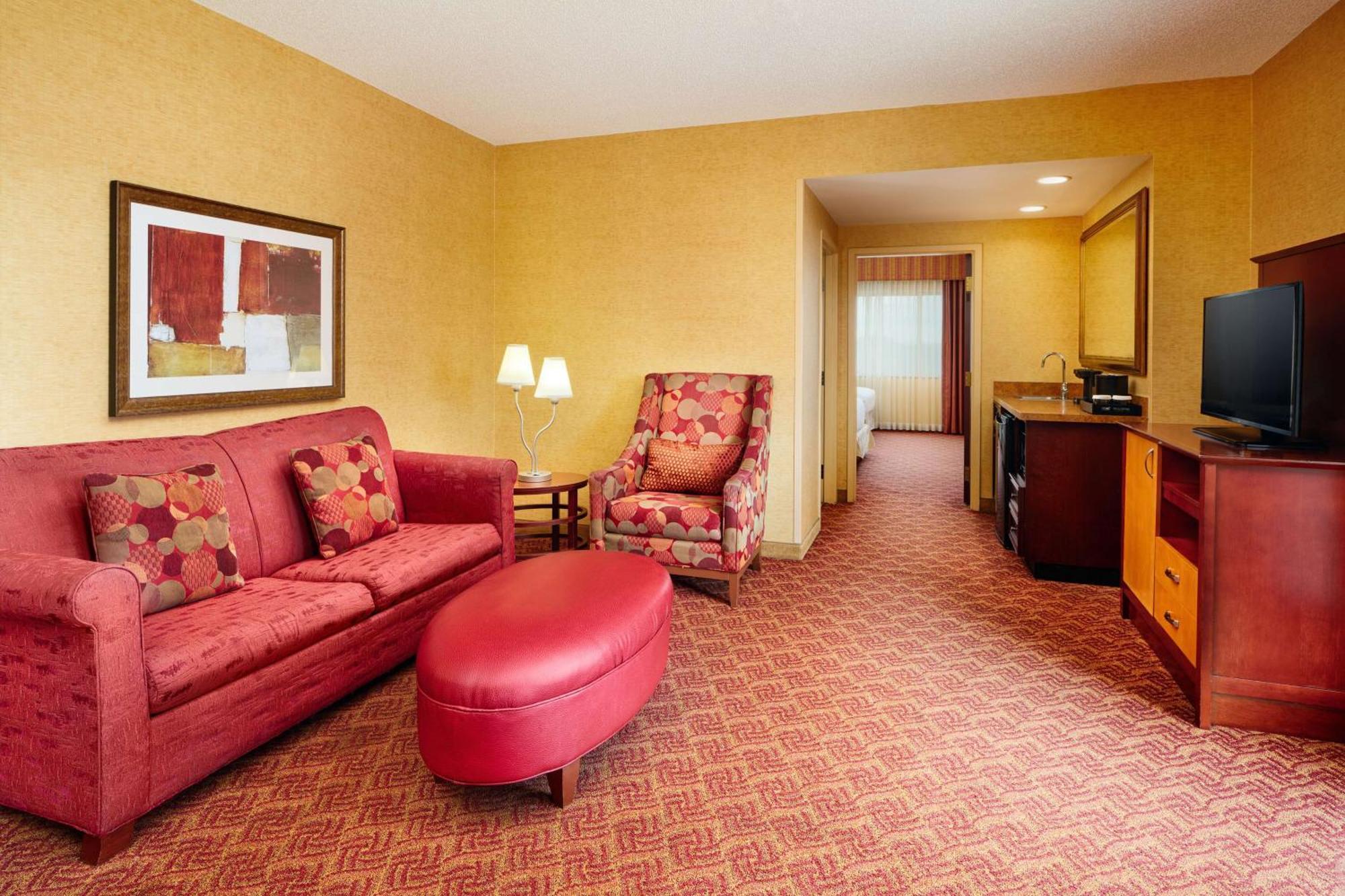 Embassy By Hilton Charlotte Golf & Resort 3*