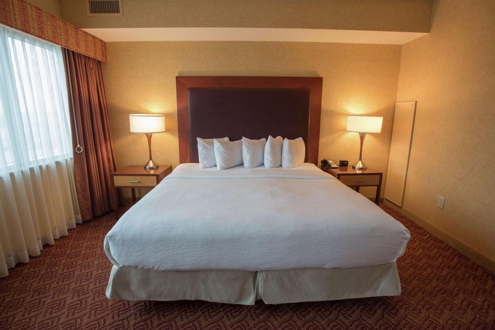 Resort Embassy By Hilton Charlotte Golf &